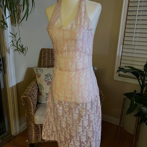 ❌ SOLD ❌ Authentic Dior Cover-Up Pink Monogram Size S - Picture 9 of 11